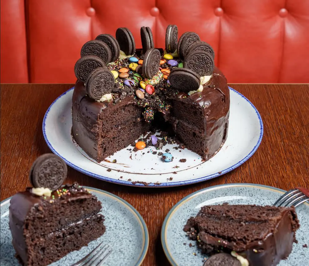 Delicious Chocolate Cake